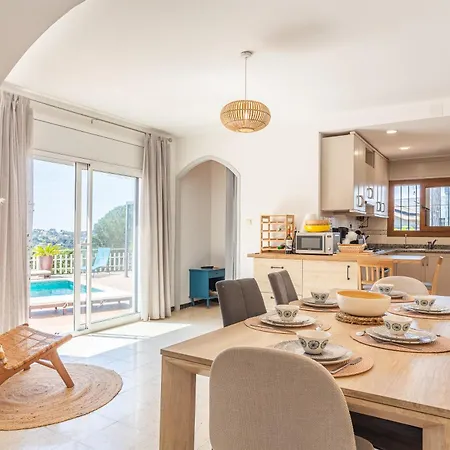 Casa Con Piscina En Holiday home