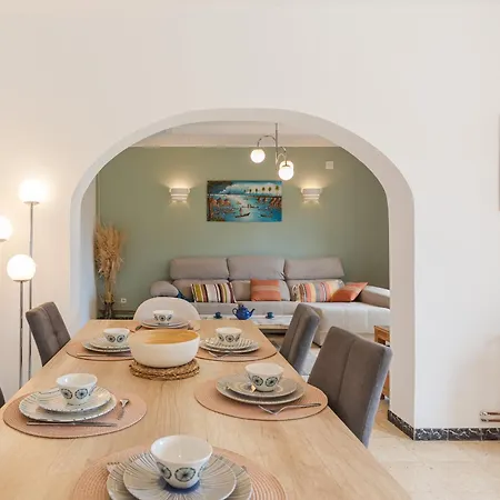 Casa Con Piscina En Vidreres