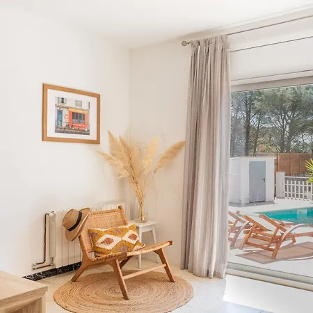 Casa Con Piscina En *